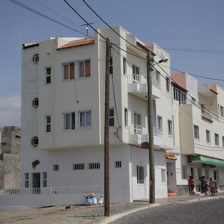 Nha Casa Porto Novo Aparthotel Luaran gambar